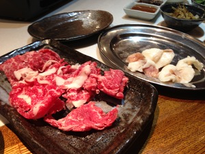 まつさか與 松阪牛 切り落とし 牛ホルモン